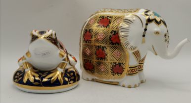 A Crown Derby Imari pattern elephant gold stopper