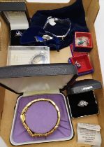 Box of Miscellaneous Jewellery