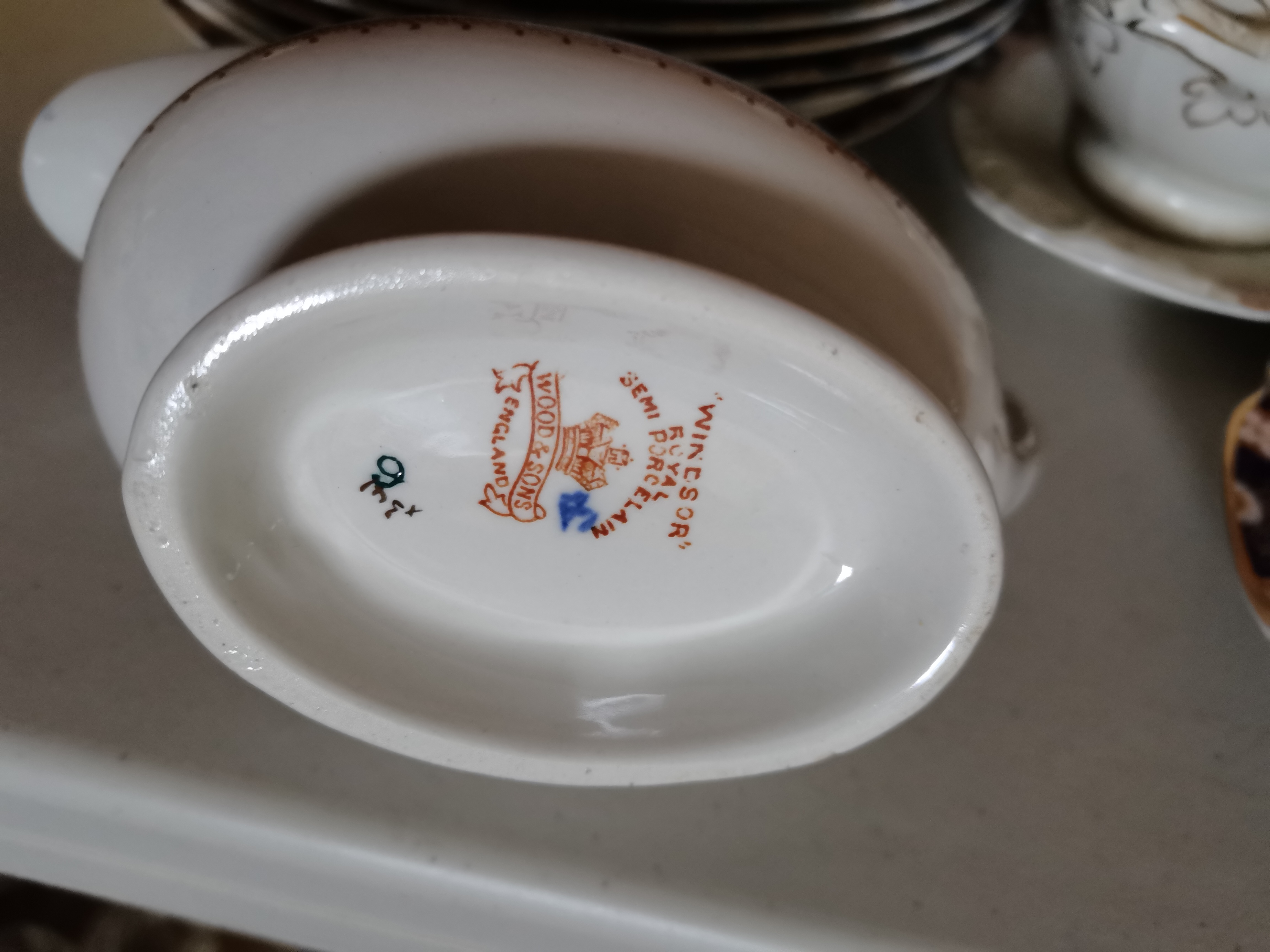 Standard China and Royal Windsor Wood & sons Dinner Service - Image 3 of 3