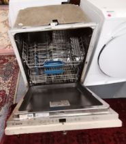 A BOSCHintegrated dishwasher 60cm WORKING
