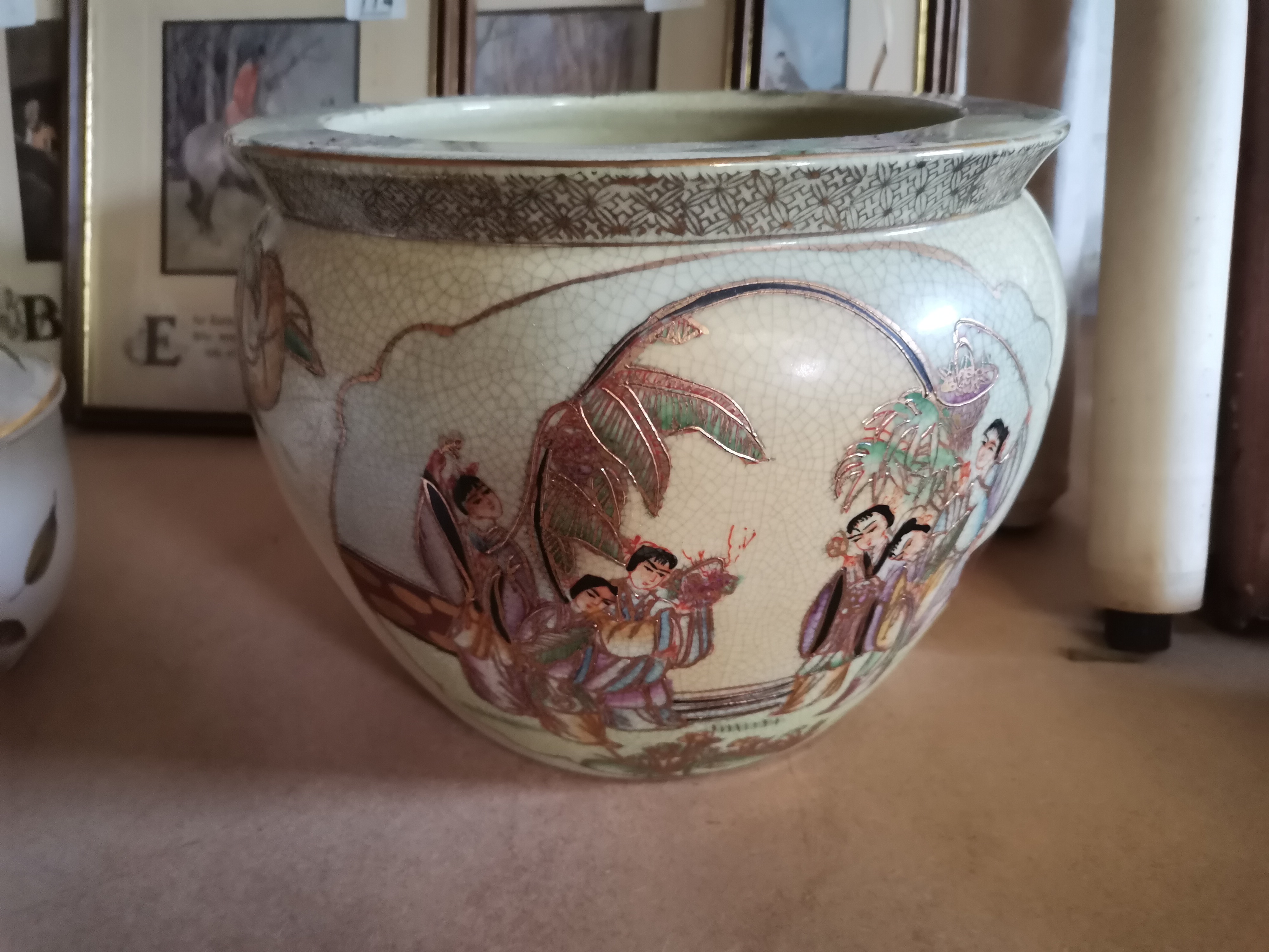 A Large Oriental Planter and a 6 Character Marked Chinese Bowl - Image 2 of 5