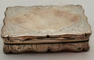 A Victorian silver snuff box
