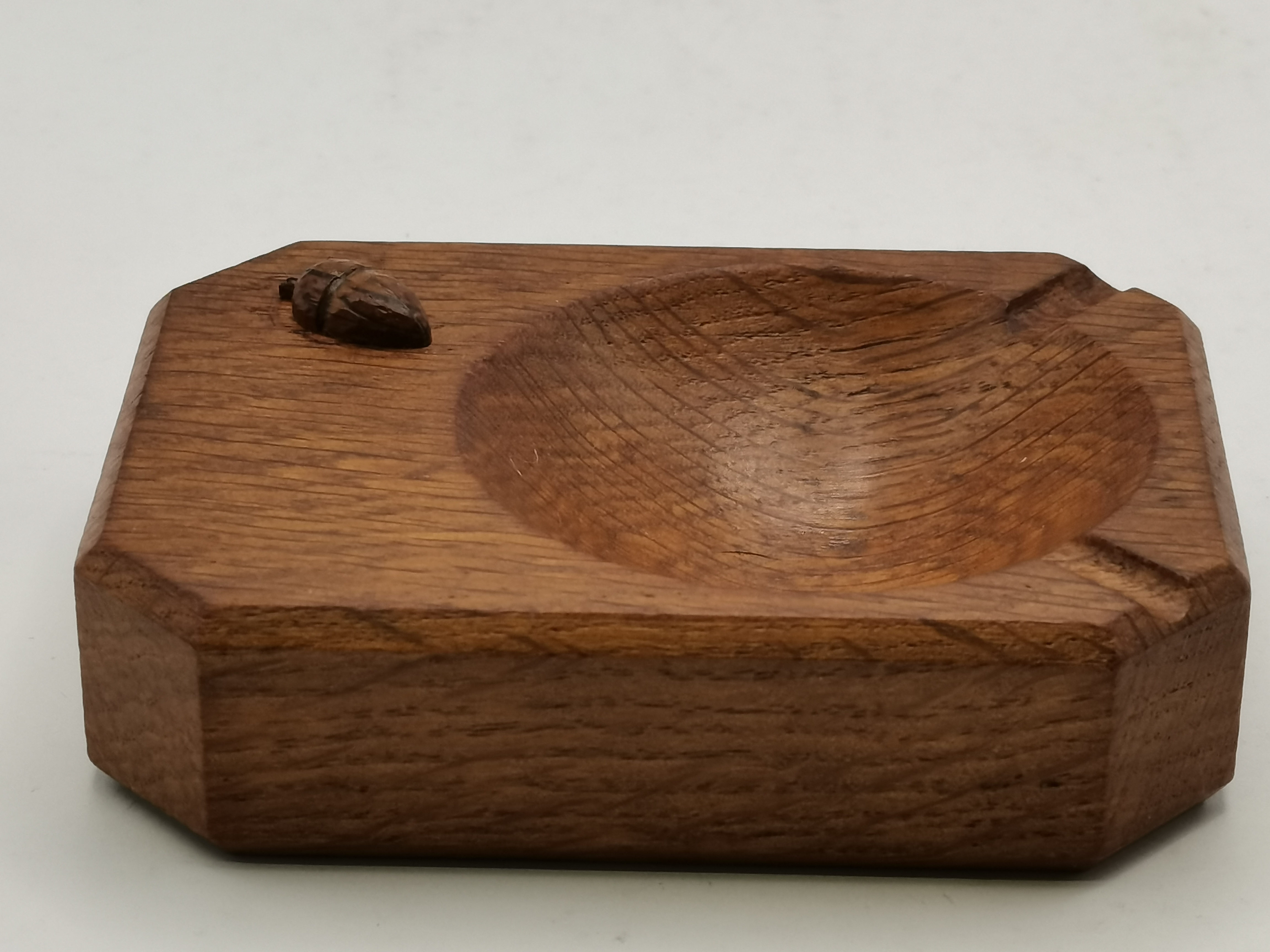 Two Yorkshire oak ashtrays - Image 2 of 7