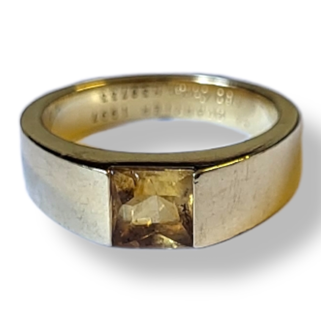 CARTIER, TANK, 1997 RING 18CT GOLD AND CITRINE Numbered h39733, in original box. Condition: good