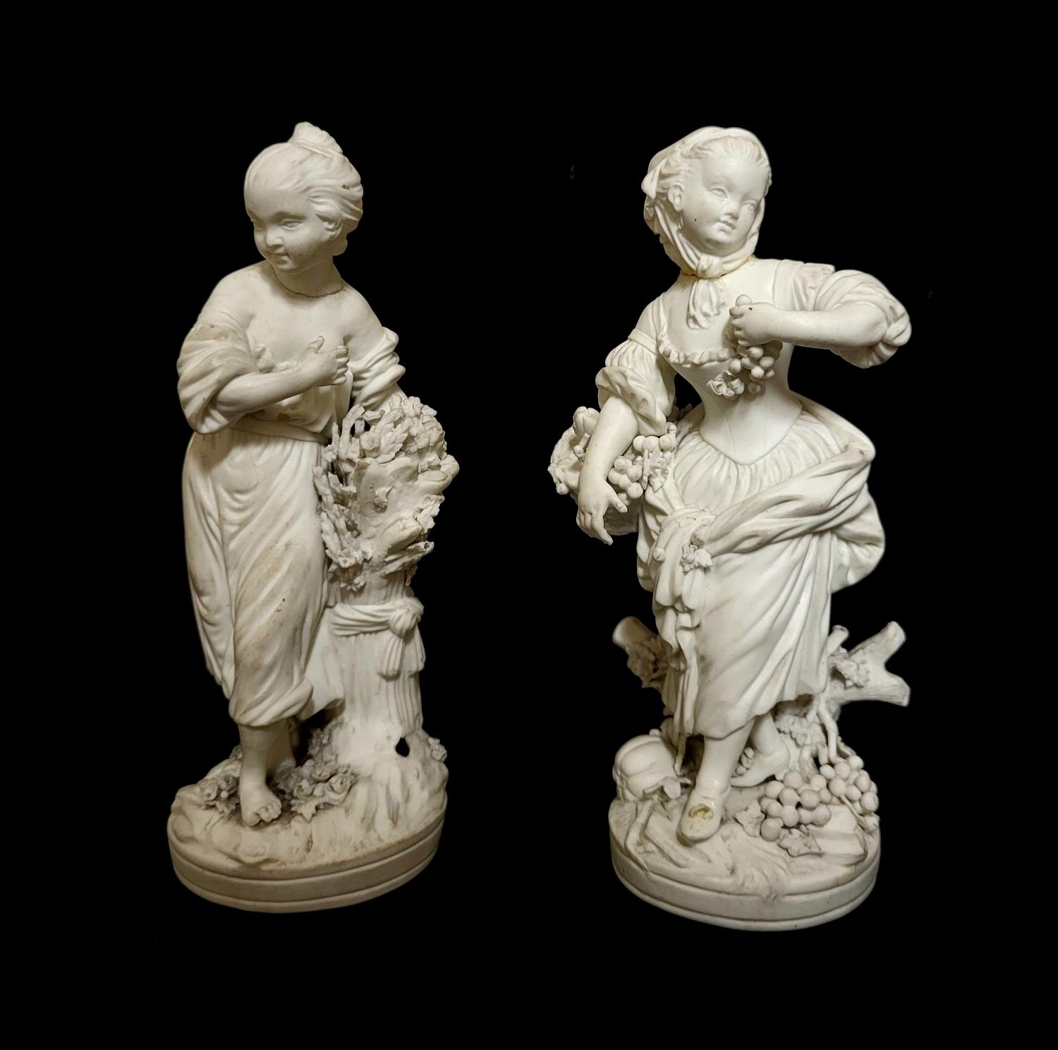 A PAIR OF EARLY 19TH CENTURY DERBY BLANC DE CHINE PORCELAIN FIGURES Female characters wearing period - Image 3 of 11