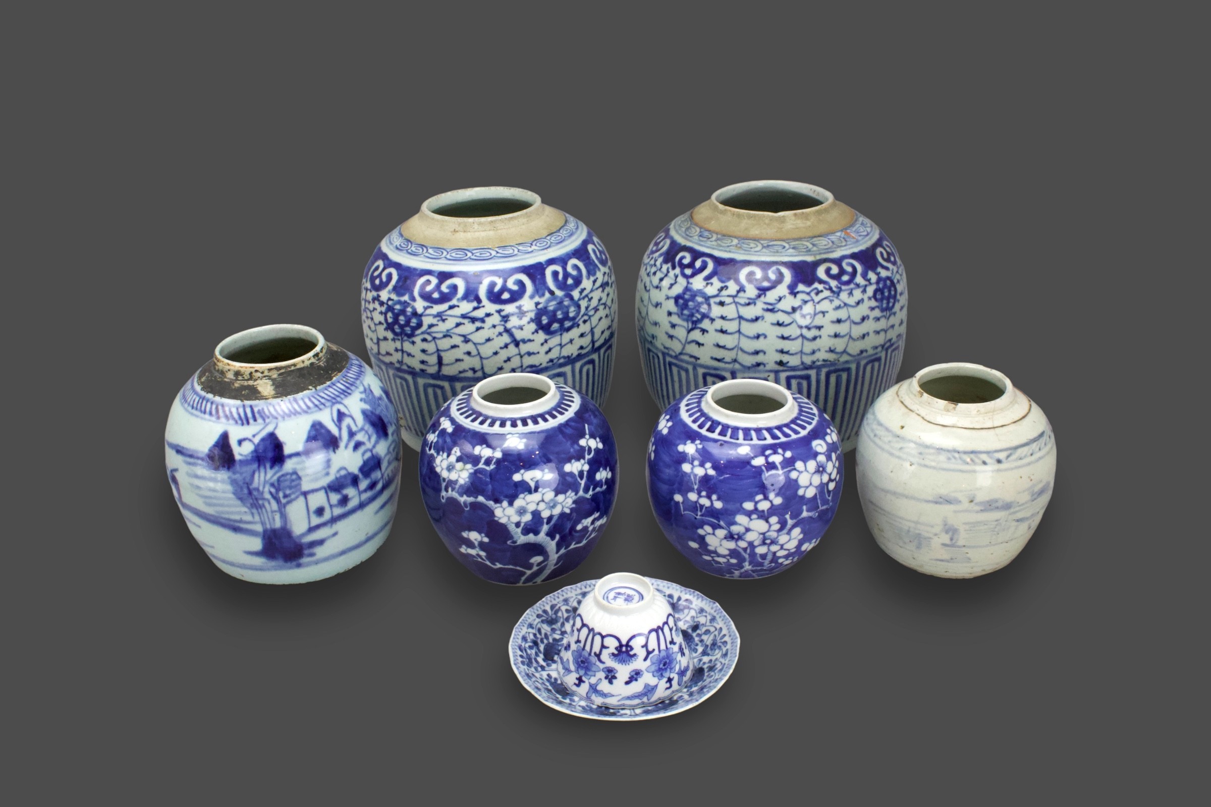 Six Blue and White Ginger Jars, and a Saucer and a Cup, mostly Qing Dynasty the largest H:21cm the - Image 3 of 5