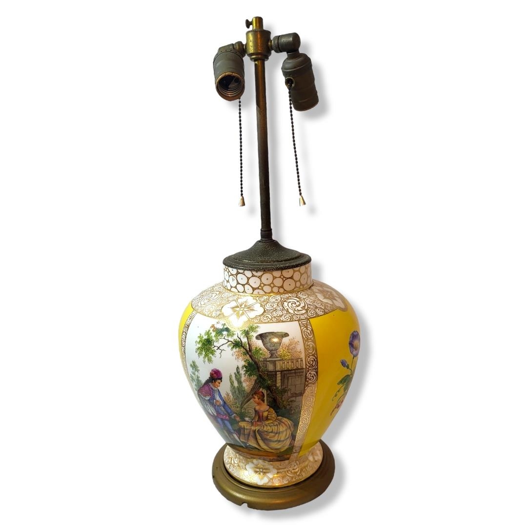 DRESDEN, A LATE 19TH CENTURY CARL THEME OF POTSCHAPPEL ORIGINAL HARD PASTE PORCELAIN GLOBULAR LAMP