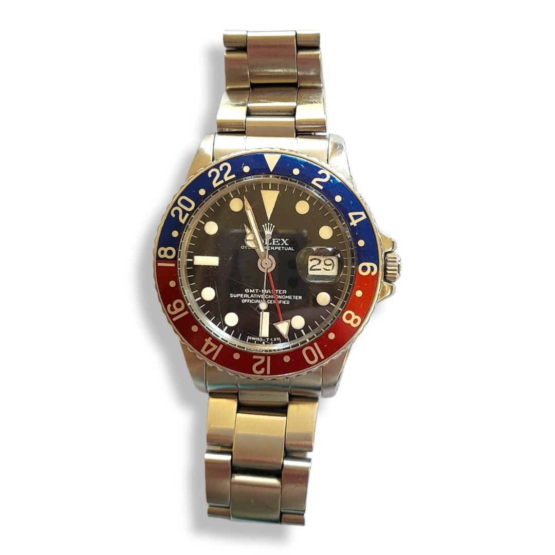 ROLEX, OYSTER PERPETUAL GMT, A VINTAGE STAINLESS STEEL GENT’S WRISTWATCH Having a red and blue ' - Image 3 of 5