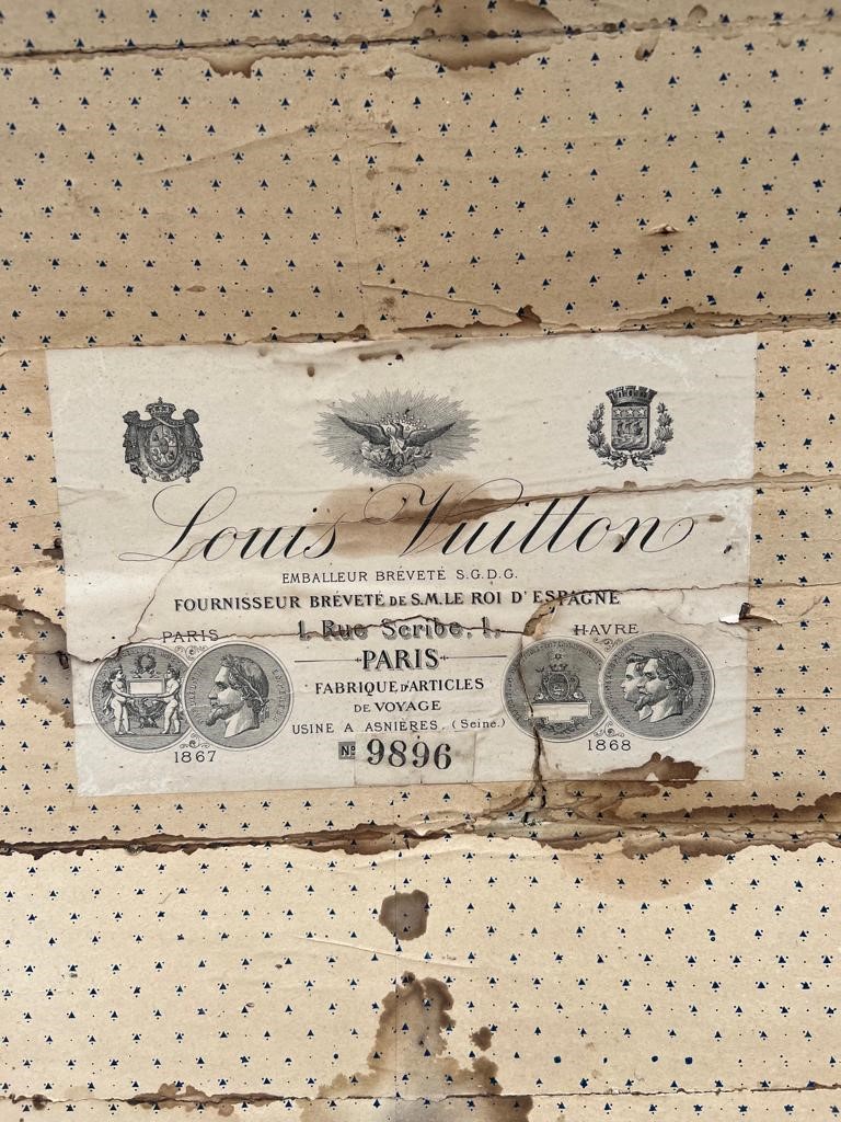 LOUIS VUITTON, A LATE 19TH/EARLY 20TH CENTURY DOMED STEAMER TRUNK Interior bearing label. (h 70cm - Image 4 of 6