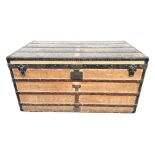 LOUIS VUITTON, A LATE 19TH/EARLY 20TH CENTURY WOODEN STEAMER TRUNK Marked ‘LV’ to both metal