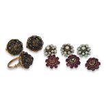 AN INTERCHANGEABLE 14CT GOLD RING AND CLIP-ON EARRING SUITE, HAVING CHANGEABLE SAPPHIRE, RUBY AND