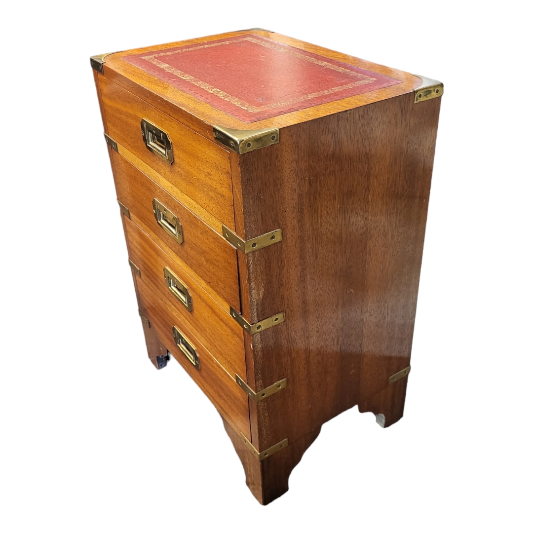 A MILITARY STYLE MAHOGANY PEDESTAL CHEST With tooled leather top brass fittings, drawers. (42cm x - Image 2 of 3