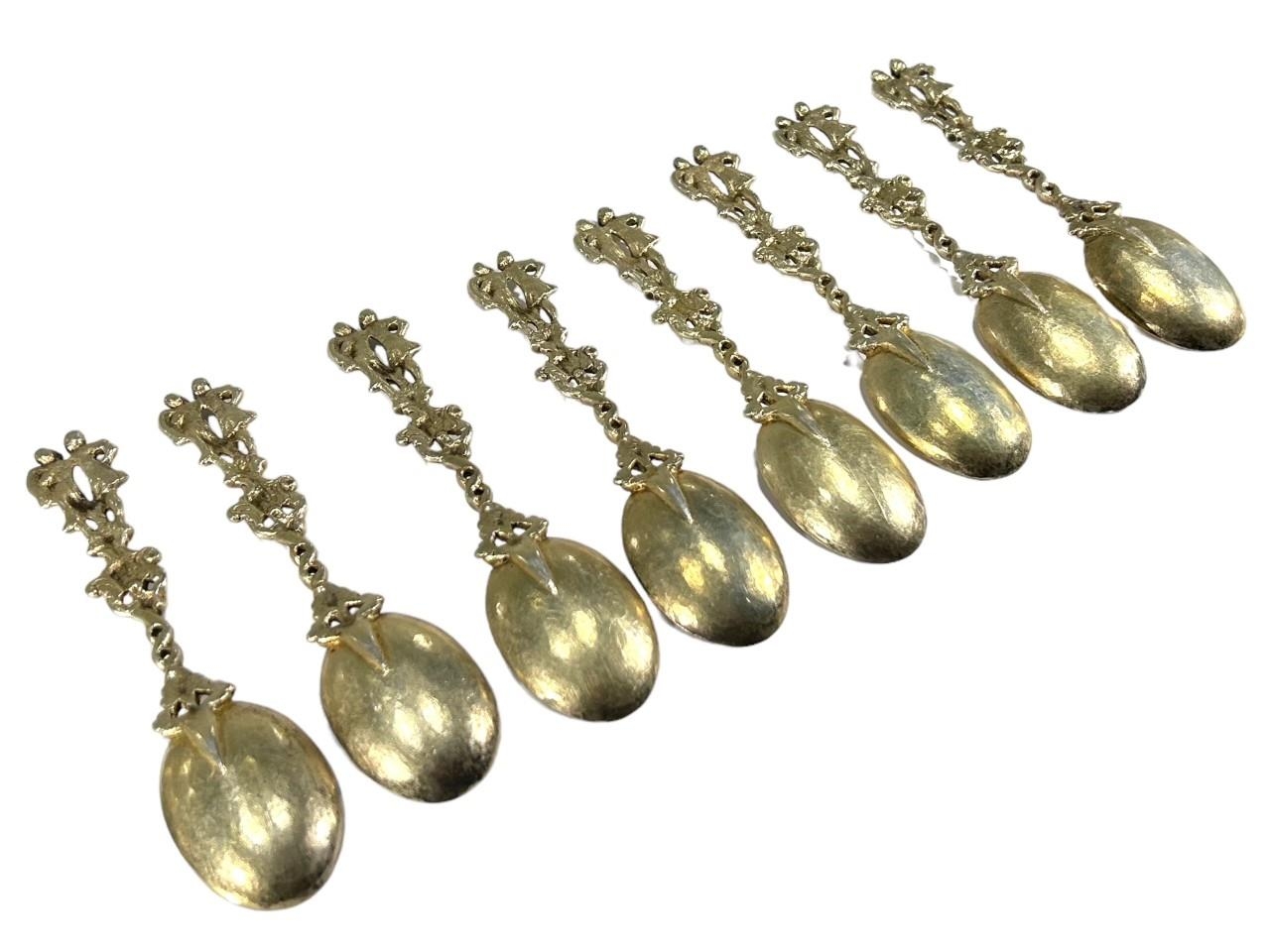 A SET OF EIGHT 19TH CENTURY POSSIBLY EARLIER DUTCH GILDED SPOONS, SPOONS TEST AS SILVER Having - Image 3 of 7