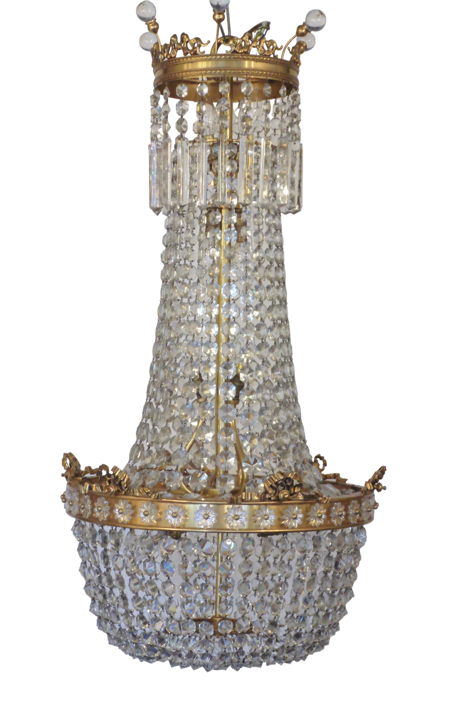 A FINE LARGE LATE 19TH/EARLY 20TH CENTURY GILT BRONZE AND GLASS BASKET CHANDELIER Decorated with