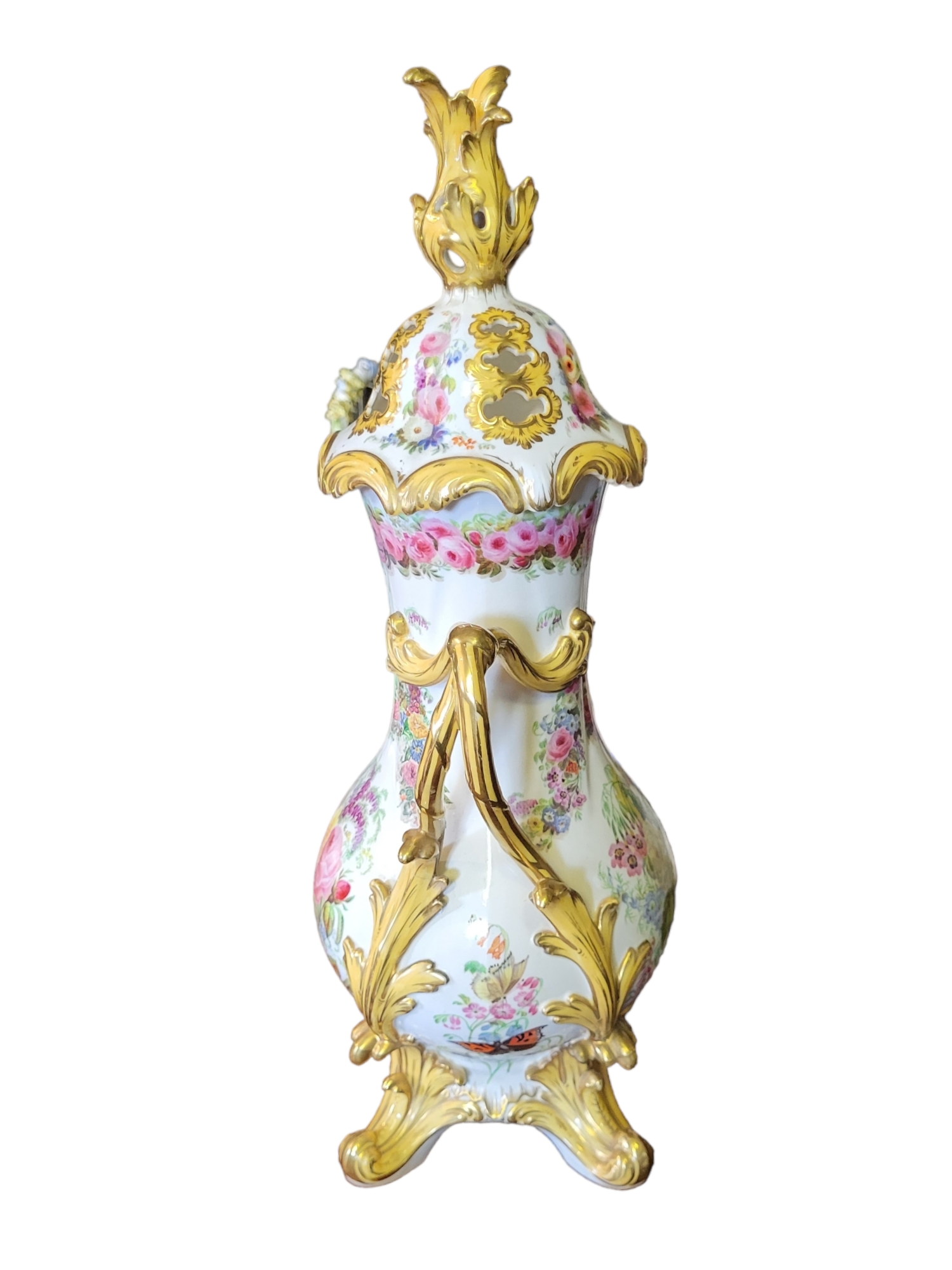 A FINE LATE 19TH CENTURY STAFFORDSHIRE STYLE ROCOCO MOULDED CONTINENTAL PORCELAIN POTPOURRI VASE AND - Image 6 of 7