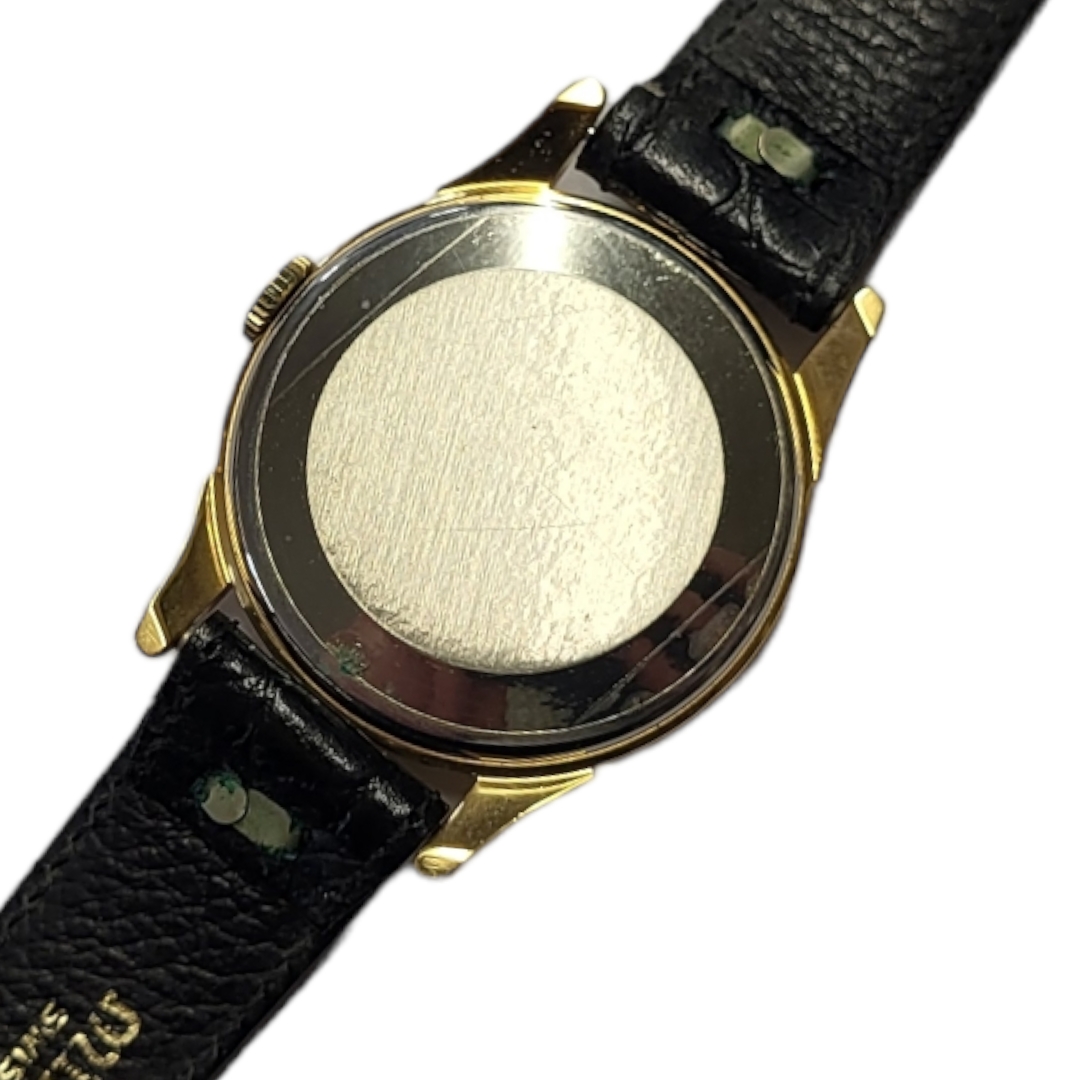 LE LOCLE, A VINTAGE GOLD PLATE AND STEEL MOONPHASE GENT’S WRISTWATCH Having day/date apertures - Image 4 of 4