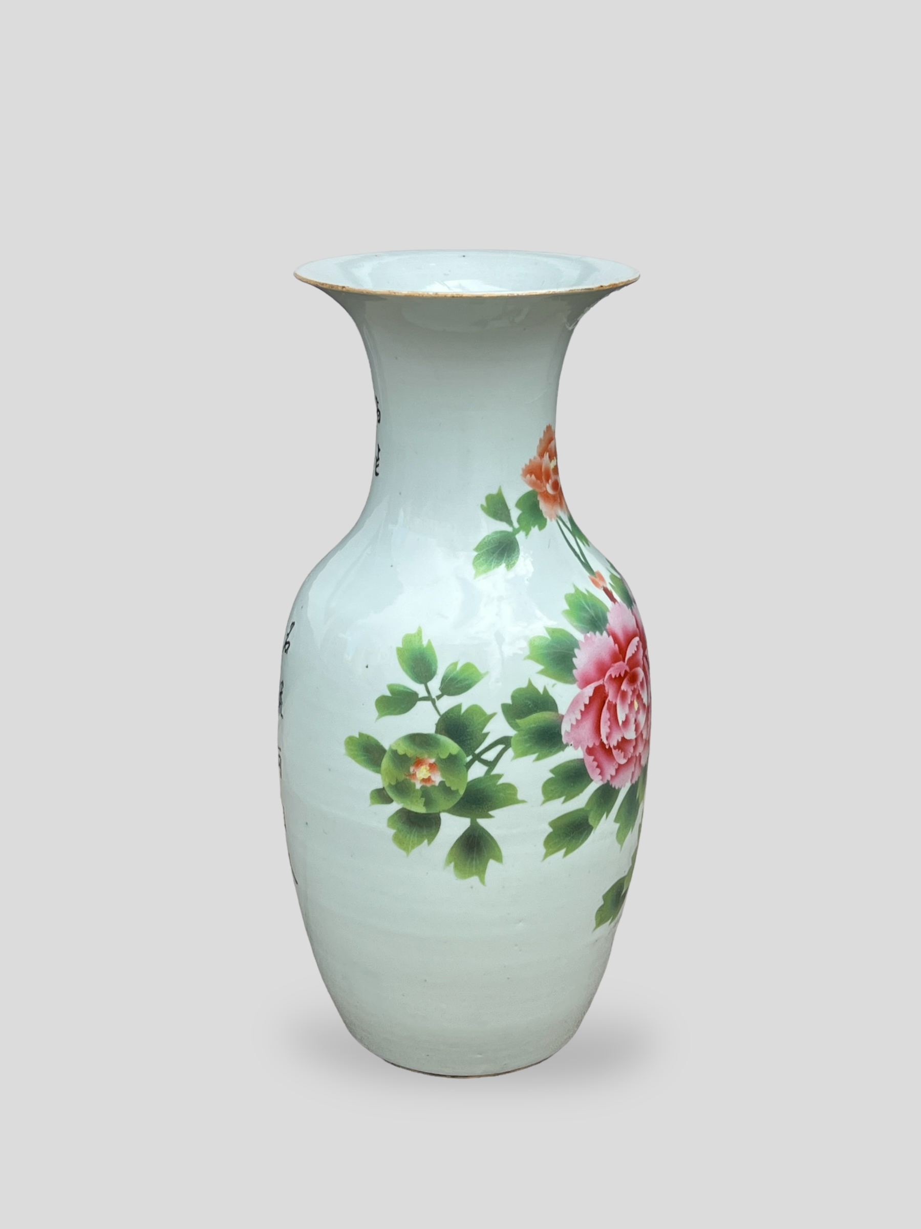 A LARGE ANTIQUE CHINESE EXPORT PORCELAIN VASE Decorated with a rural landscape view with horses, - Image 5 of 16