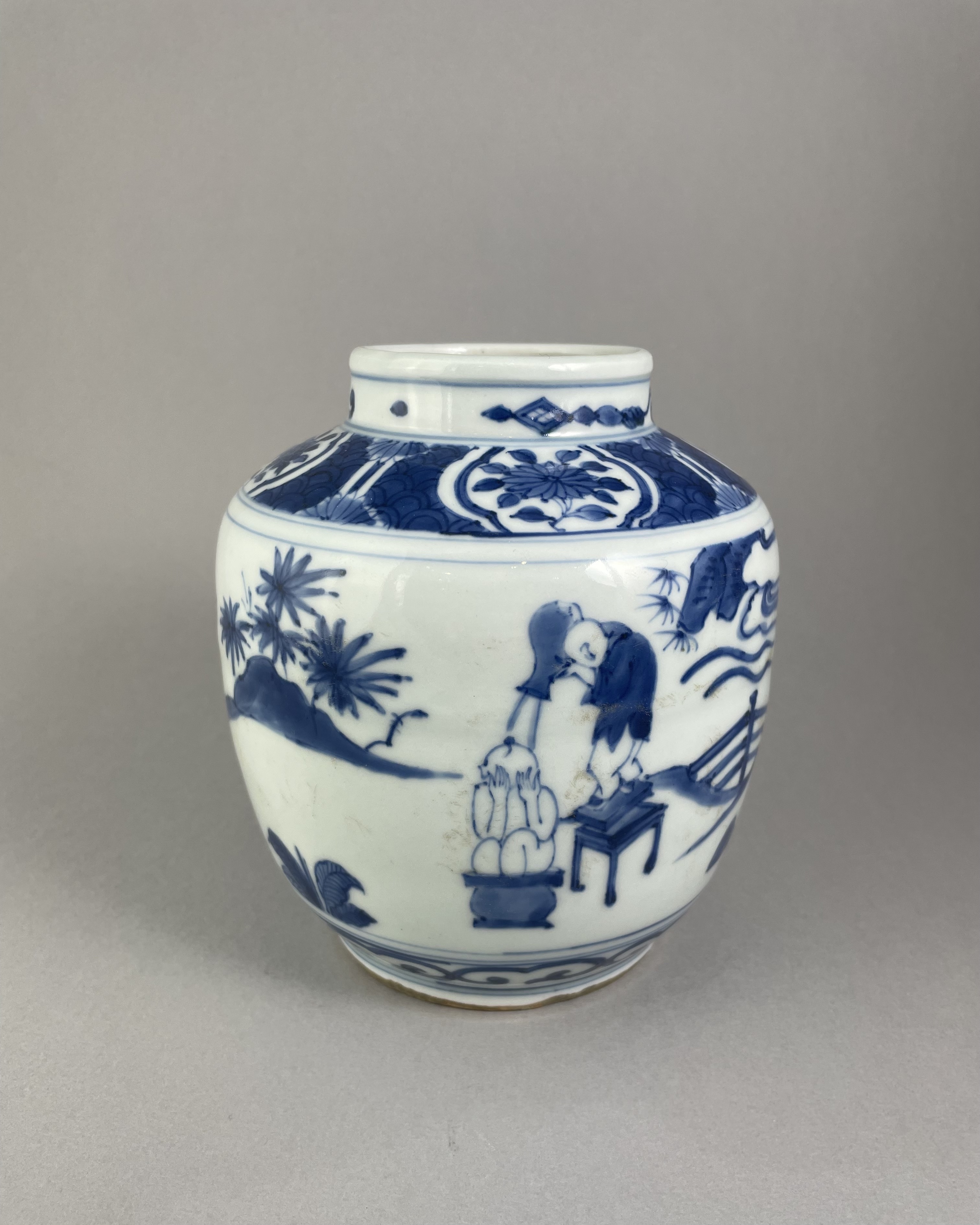 A CHINESE BLUE AND WHITE MING STYLE PORCELAIN JAR Depicting children in chinoiserie garden view, - Image 3 of 6