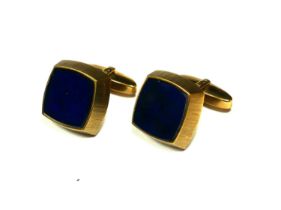 A PAIR OF GERMAN 9CT GOLD AND BLUE GLASS CUFFLINKS HAVING IMPORT MARKS FOR BIRMINGHAM, 1973 Square