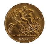 A KING GEORGE V 22ct GOLD HALF SOVEREIGN COIN dated 1913 with George and Dragon to reverse. Good