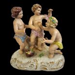 A MEISSEN STYLE EARLY 20TH CENTURY WALLENDORF OF THURINGIA OR MEYER & SON PORCELAIN GROUP OF