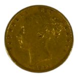 A VICTORIAN 22CT GOLD FULL SOVEREIGN COIN, DATED 1851 With Young Queen Victoria portrait bust and