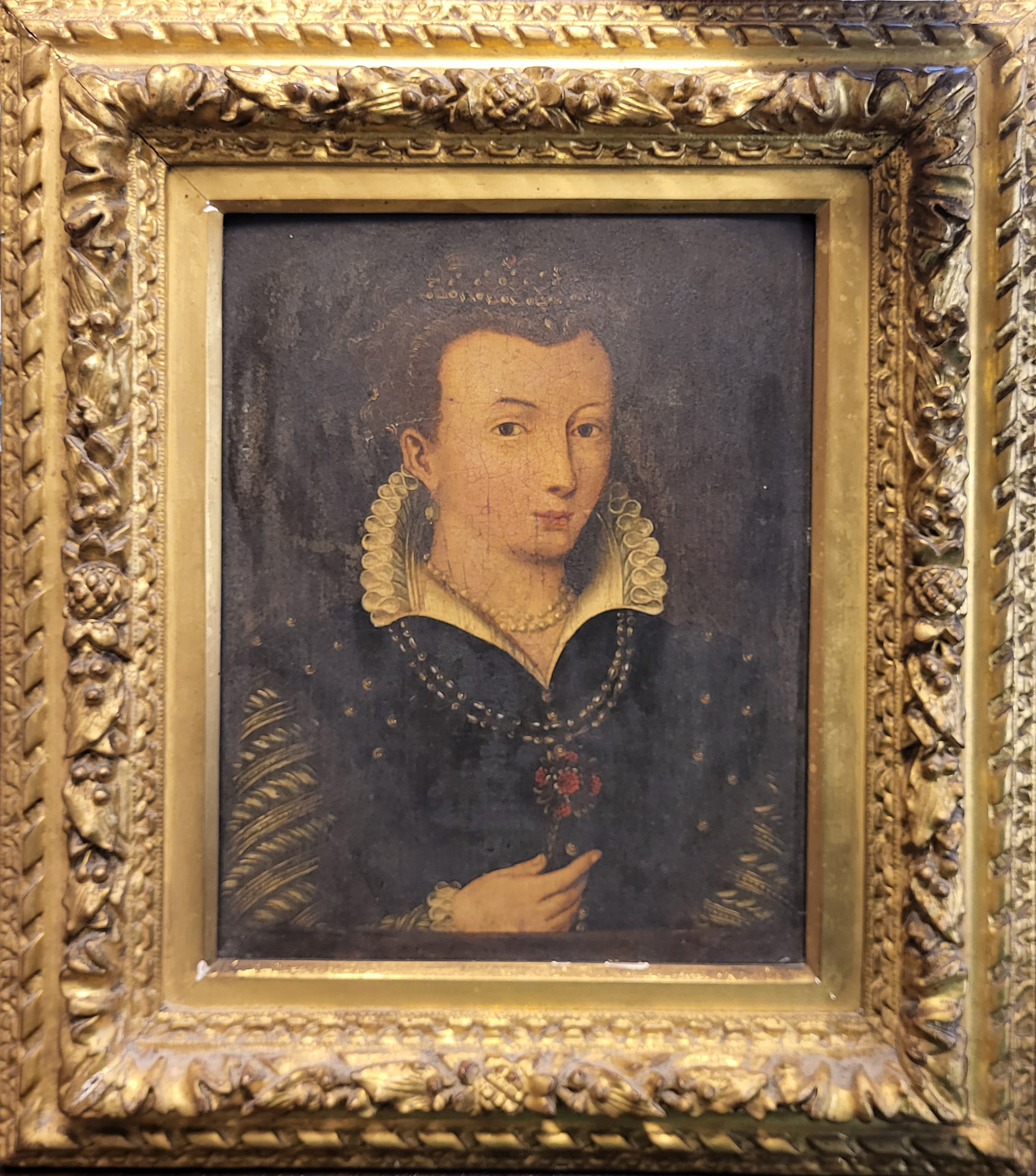 A 17TH CENTURY NORTH ITALIAN SCHOOL OIL ON PANEL, BUST LENGTH PORTRAIT OF A YOUNG LADY Wearing a - Image 2 of 3