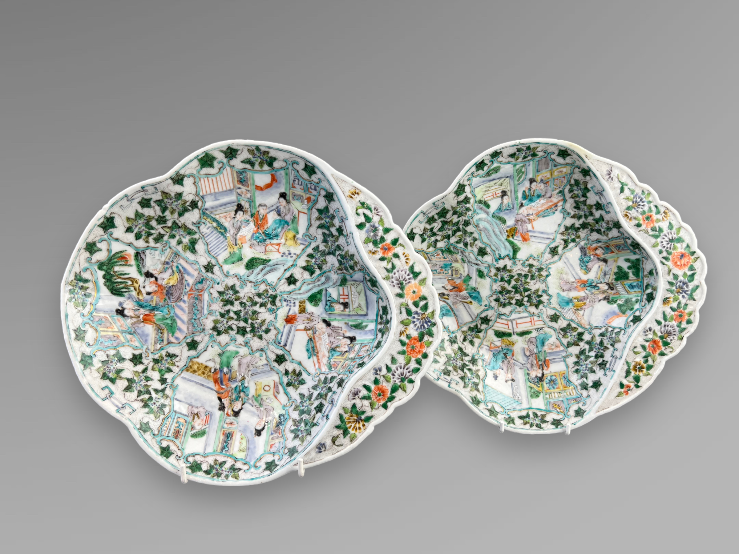 A Pair of â€˜famille verteâ€™ shell-shaped Dessert Dishes, late Qing dynasty, with four different