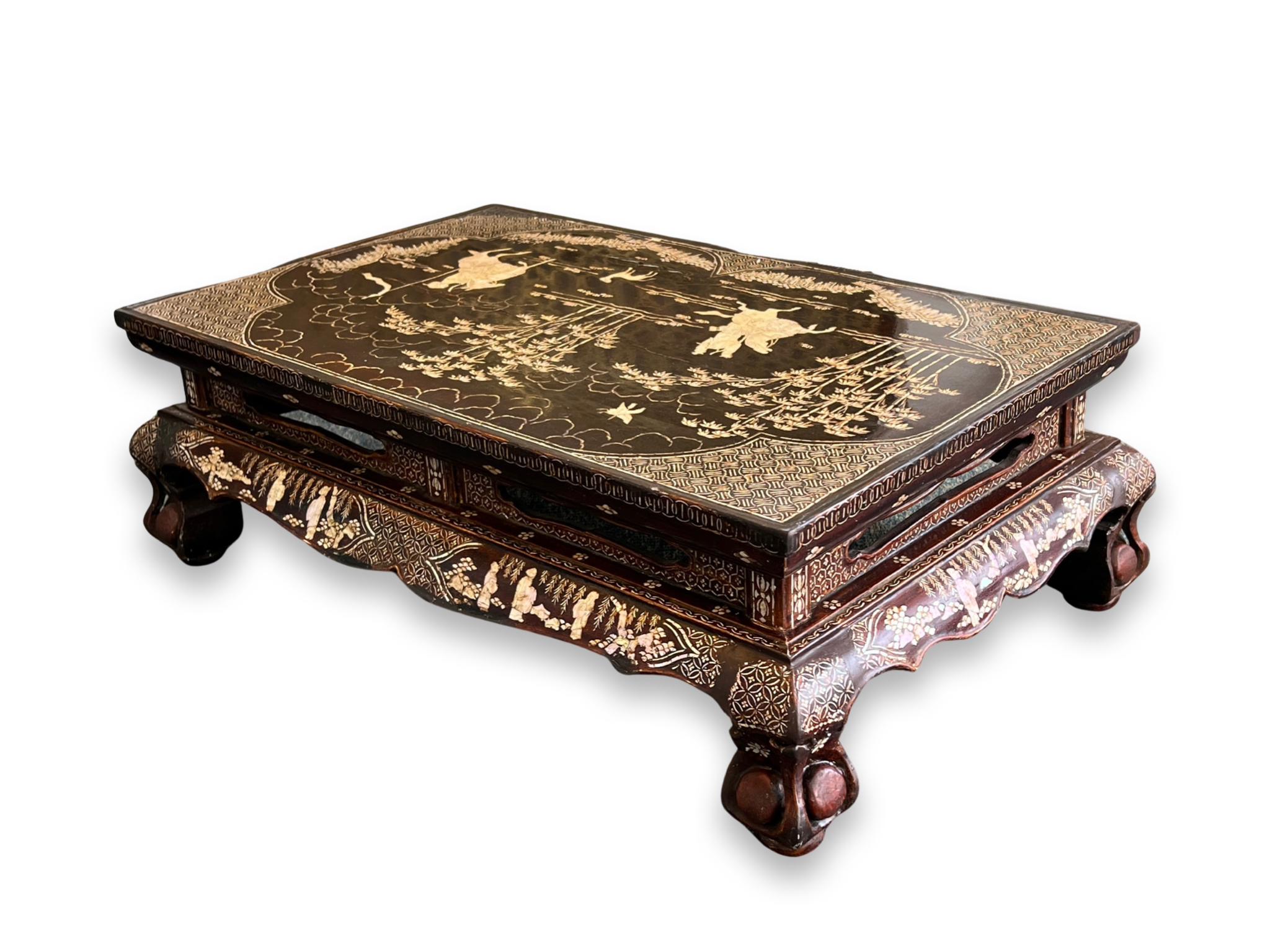 A 'lac burgaute' Low Table, 17th century, the top inlaid with a lobed central scene of two riders - Image 5 of 6