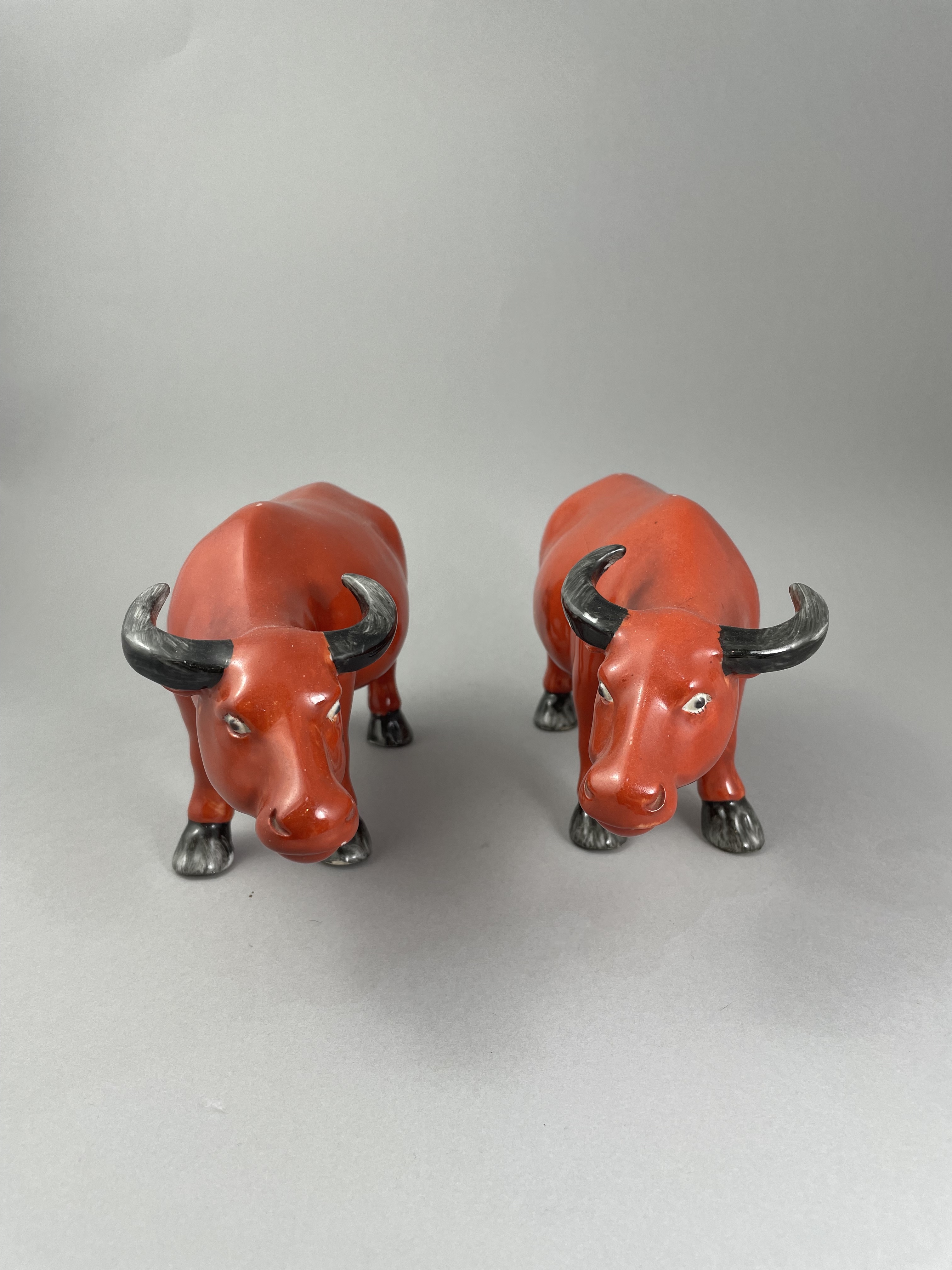 A Pair of Iron Red Buffalo, 19/20th century - Image 2 of 6