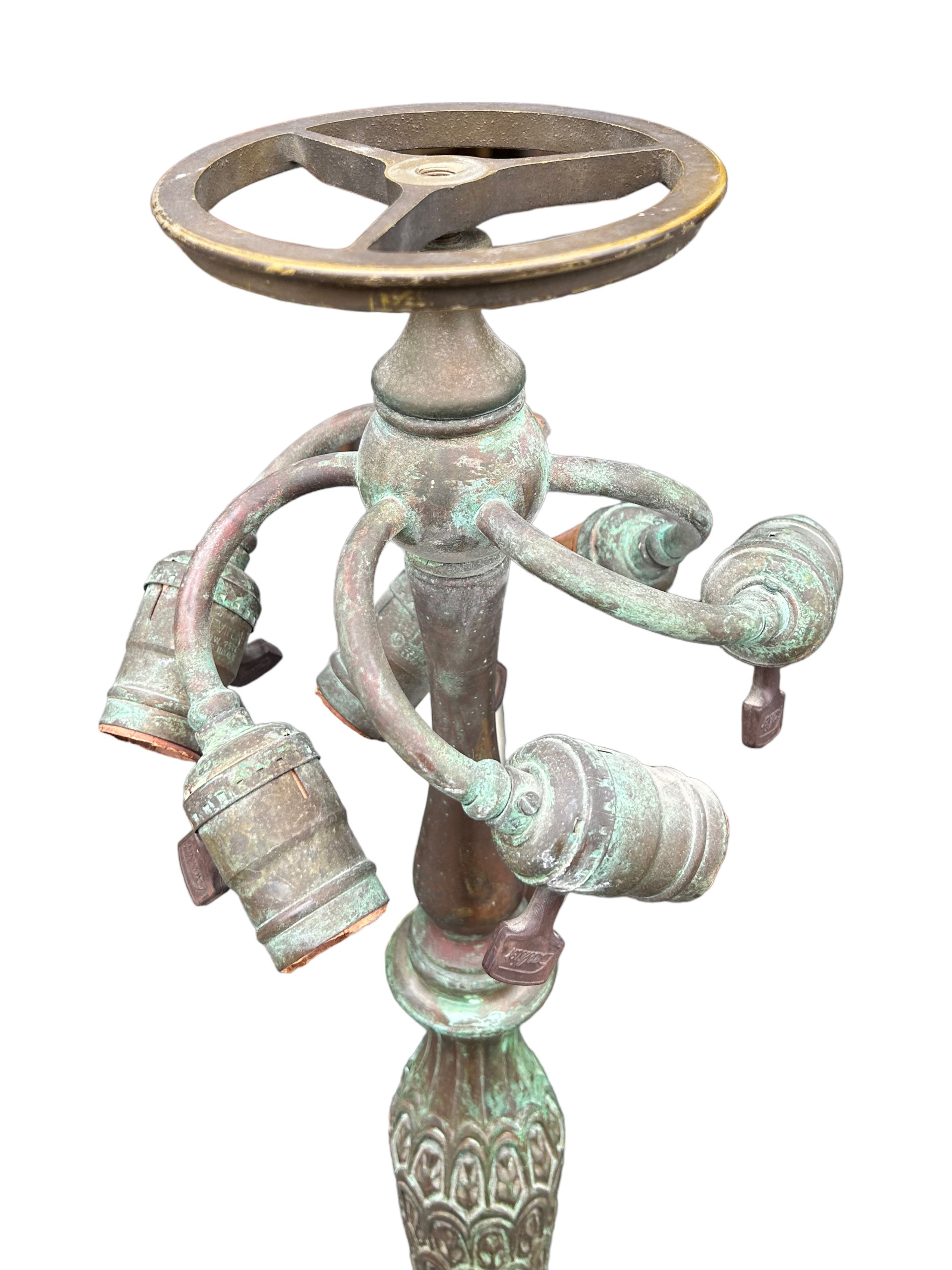 A LARGE AND IMPRESSIVE, TIFFANY DESIGN BRONZE TABLE LAMP Having six light fittings, pierced arched - Image 2 of 3