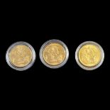 A COLLECTION OF THREE KING GEORGE V 22CT GOLD FULL SOVEREIGN COINS Consecutive years from 1917,