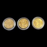 A COLLECTION OF THREE KING GEORGE V 22CT GOLD FULL SOVEREIGN COINS Consecutive years from 1914,