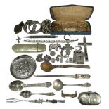 A COLLECTION OF LATE 19TH / EARLY 20TH CENTURY GERMAN SILVER, SILVER PLATED AND OTHER WHITE METAL