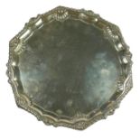 HAWKSWORTH, EYRE & CO. LTD, A LATE VICTORIAN/EARLY EDWARDIAN SILVER CIRCULAR SALVER, HALLMARKED