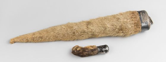AN EARLY 20TH CENTURY SILVER MOUNTED ADULT OTTER TAIL RUDDER (LUTRA LUTRA) AND A SILVER MOUNTED