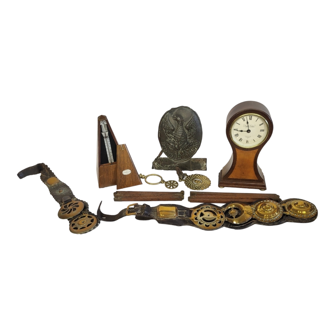 A MIXED LOT TO INCLUDE An early 20th Century mechanical metronome, mahogany cased quartz balloon