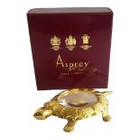 ASPREY, A VINTAGE GILT METAL LEAD CRYSTAL 'TURTLE' MAGNIFYING GLASS The central convex glass held in