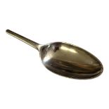 A RARE 17TH/18TH CENTURY ENGLISH TREFID HALLMARKED SILVER MEDICINE SPOON Single drop bowl, fully