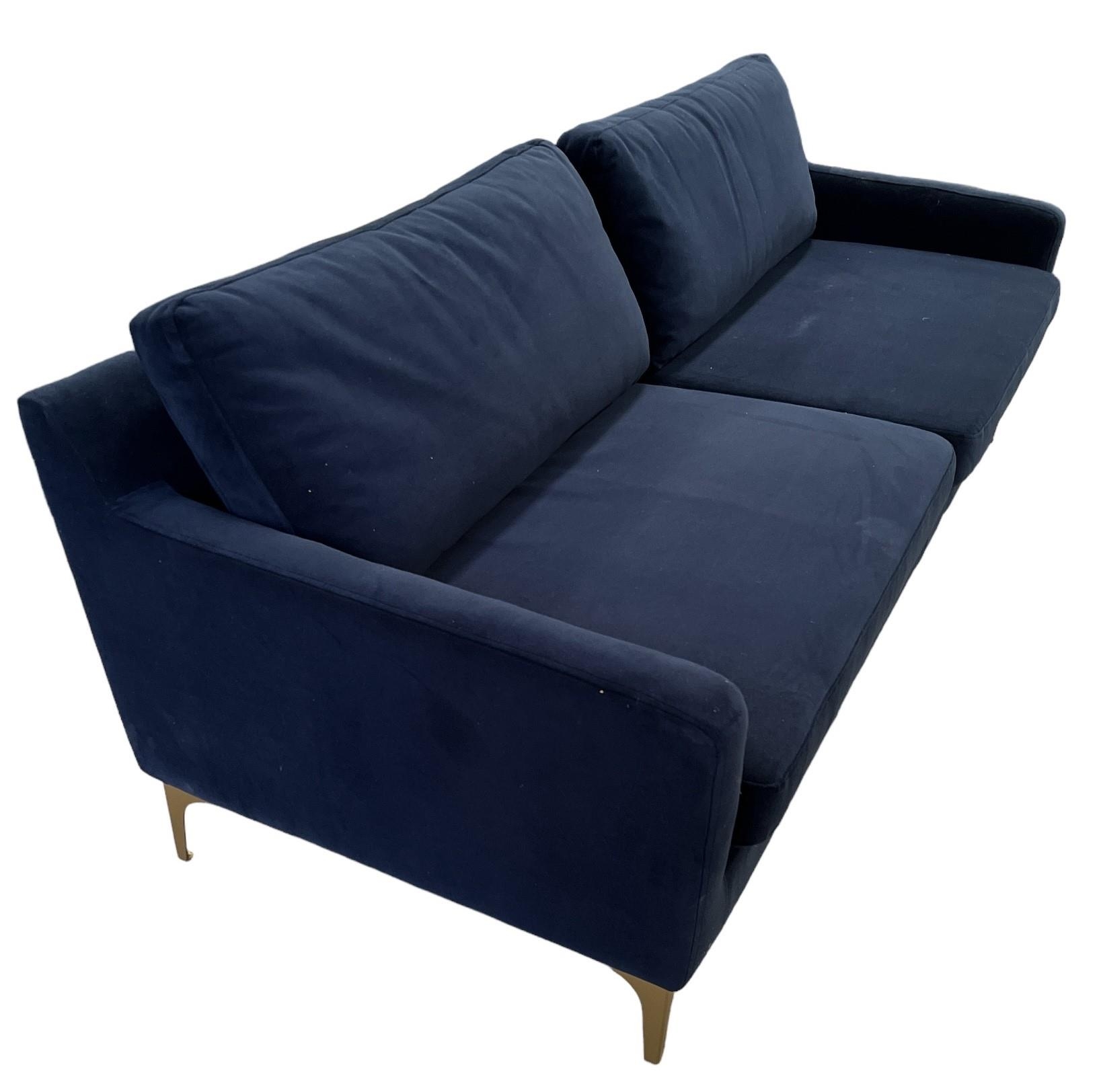 A CONTEMPORARY TWO SEAT BLUE UPHOLSTERED SETTEE Raised on gilt metal legs. (h 70cm x d 67cm x w - Image 2 of 3