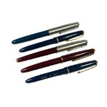 A COLLECTION OF FIVE PARKER PENS, THREE HAVING 14CT GOLD NIBS, 45, 51, 17. (5)