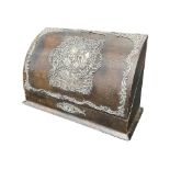WILLIAM COMYNS & SONS, A VICTORIAN SILVER MOUNTED & LEATHER STATIONARY CASKET, HALLMARKED LONDON,