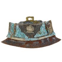 A 19TH CENTURY TIBETAN MECHANG POUCH (TINDER POUCH & STRIKER, ICAG) Leather and white metal