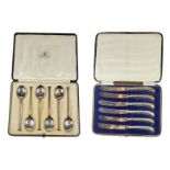MAPPIN & WEBB, CASED SET OF SIX SILVER TEASPOONS, HALLMARKED SHEFFIELD, 1920, TOGETHER WITH TWO