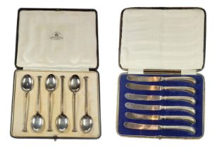 MAPPIN & WEBB, CASED SET OF SIX SILVER TEASPOONS, HALLMARKED SHEFFIELD, 1920, TOGETHER WITH TWO