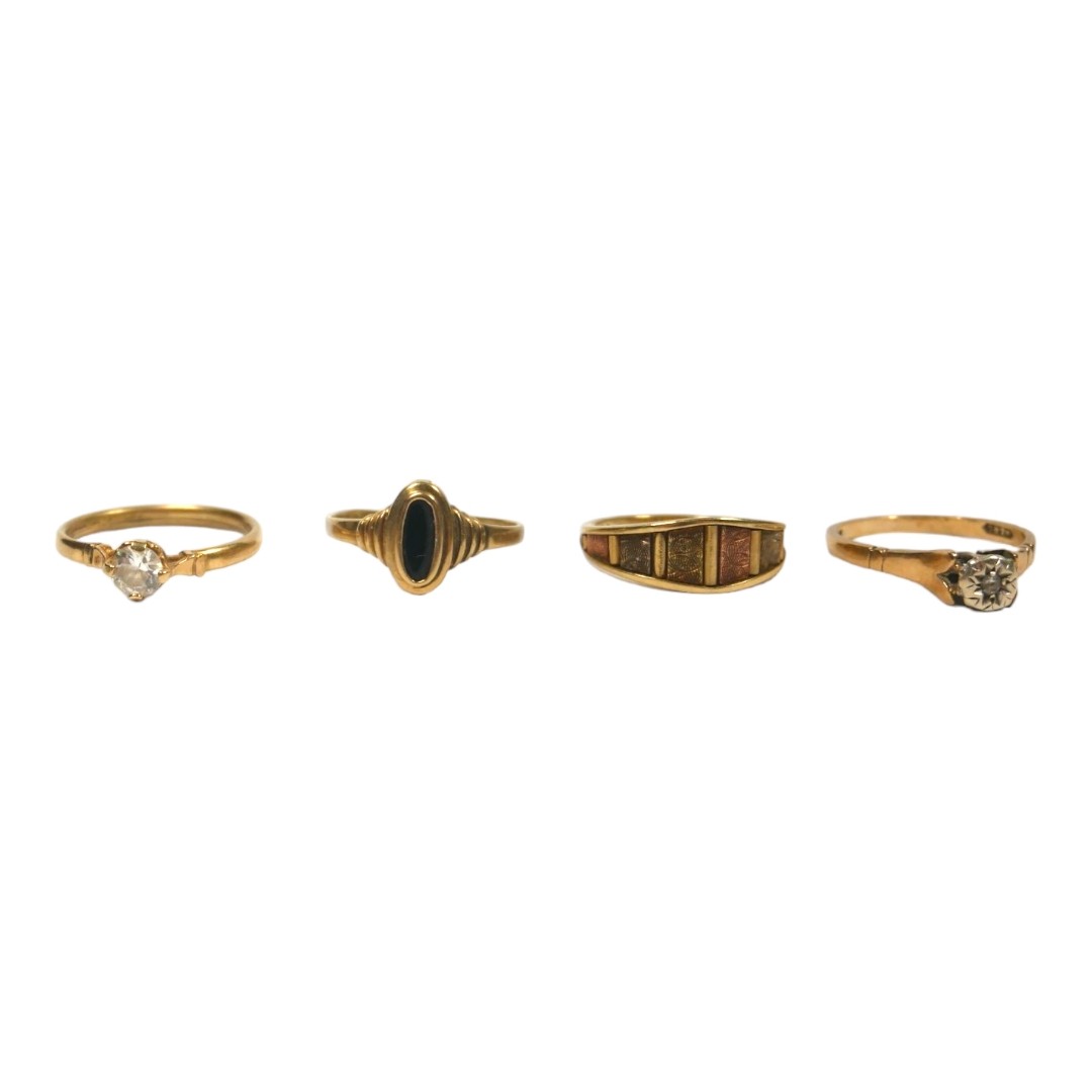 A 9CT GOLD AND DIAMOND RING, TOGETHER WITH A COLLECTION OF THREE 9CT GOLD RINGS. Central round cut - Image 5 of 5