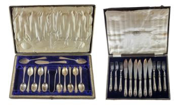 THOMAS BRADBURY & SONS LTD, A CASED SET OF SILVER HANDLED FISH KNIVES & FORKS HALLMARKED SHEFFIELD