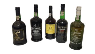 A COLLECTION OF FIVE BOTTLES OF VINTAGE PORT Comprising Almeida Extra Dry White Port, Ferreira