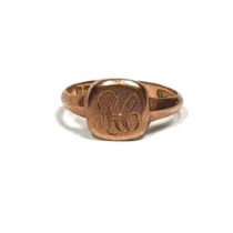 HENRY GRIFFITH & SONS LTD, A 9CT GOLD GENT’S SIGNET RING, HALLMARKED BIRMINGHAM, 1922 Having