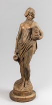 A 20TH CENTURY CLASSICAL FIGURAL MAIDEN STATUE WITH URNS. (h 79cm)
